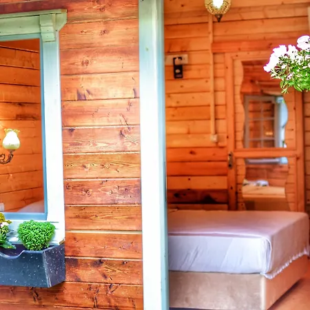 Pirlanta Butik Çeşme