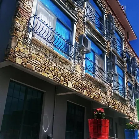 Pirlanta Butik מלון